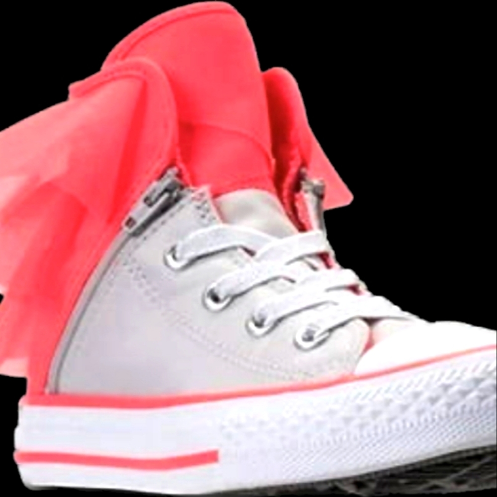 Converse Block party high top Shoe Girls/child size 2 in US